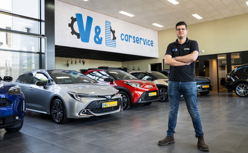 Content 20_content_image_1778670361731531475.jpg Receptionist | V&L Car Service