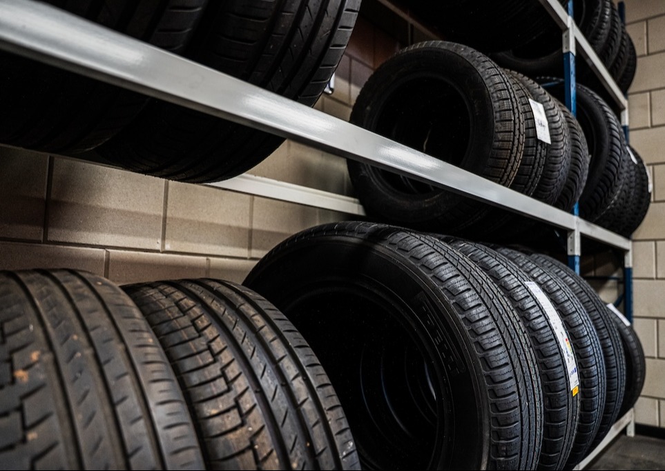 Common Image dinesten_images_1778667957.jpg Bandenservice | V&L Car Service